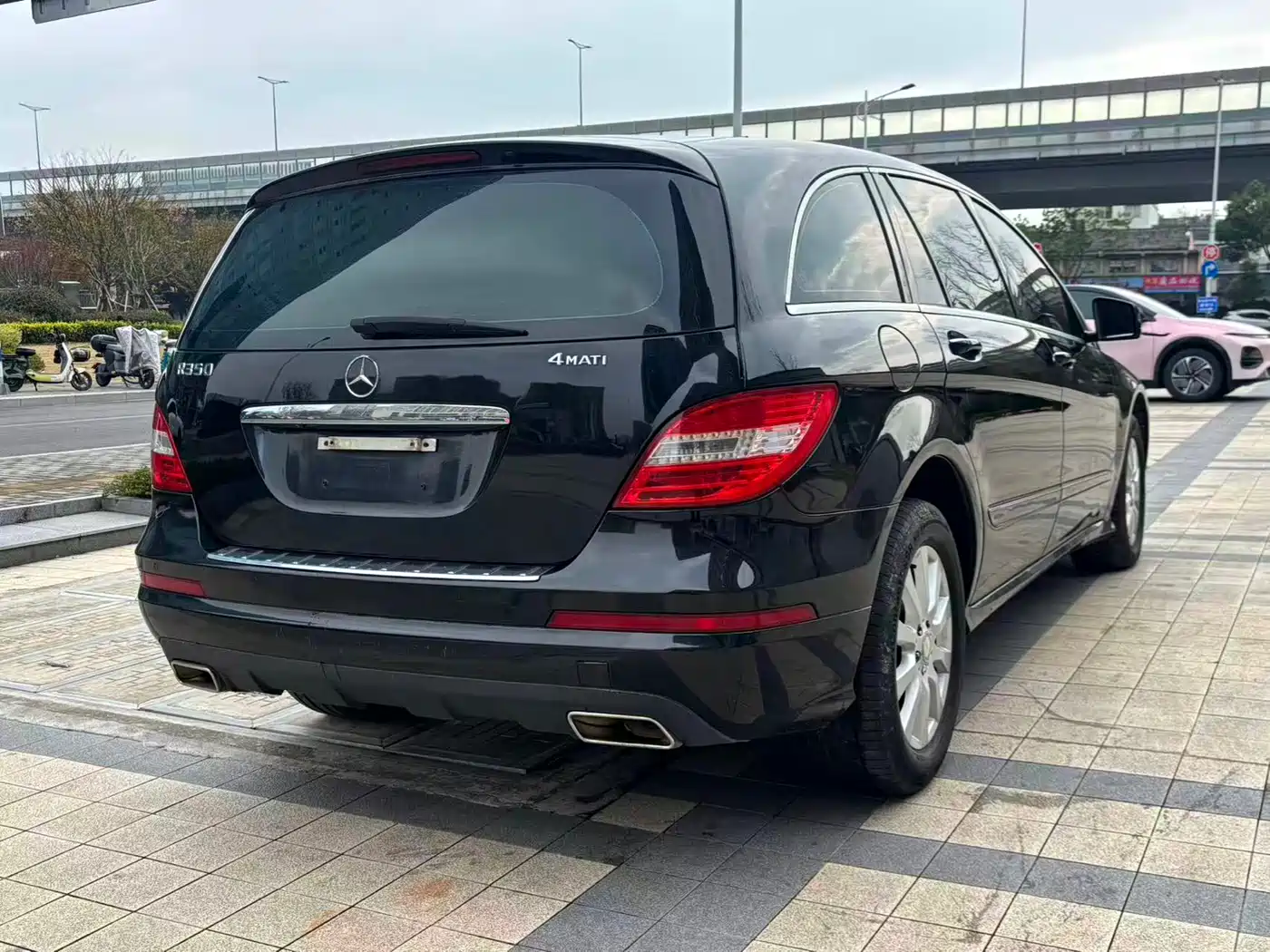 Mercedes-Benz R-Class 2011 R 350 L 4MATIC фото 7
