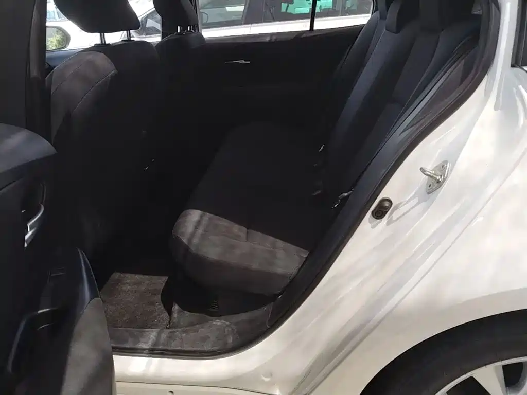 Toyota Corolla 2023 1.8L Smart Hybrid Dual Engine Elite Edition фото 17