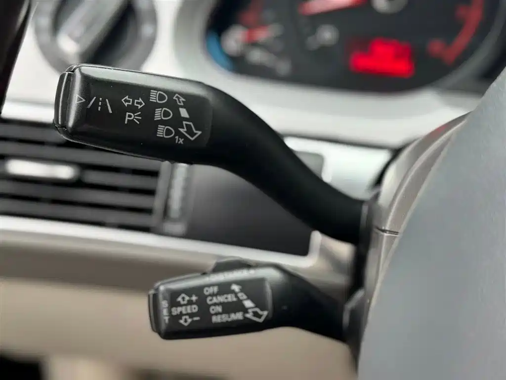 Audi A6L 2011 Model 2.4L Luxury фото 10