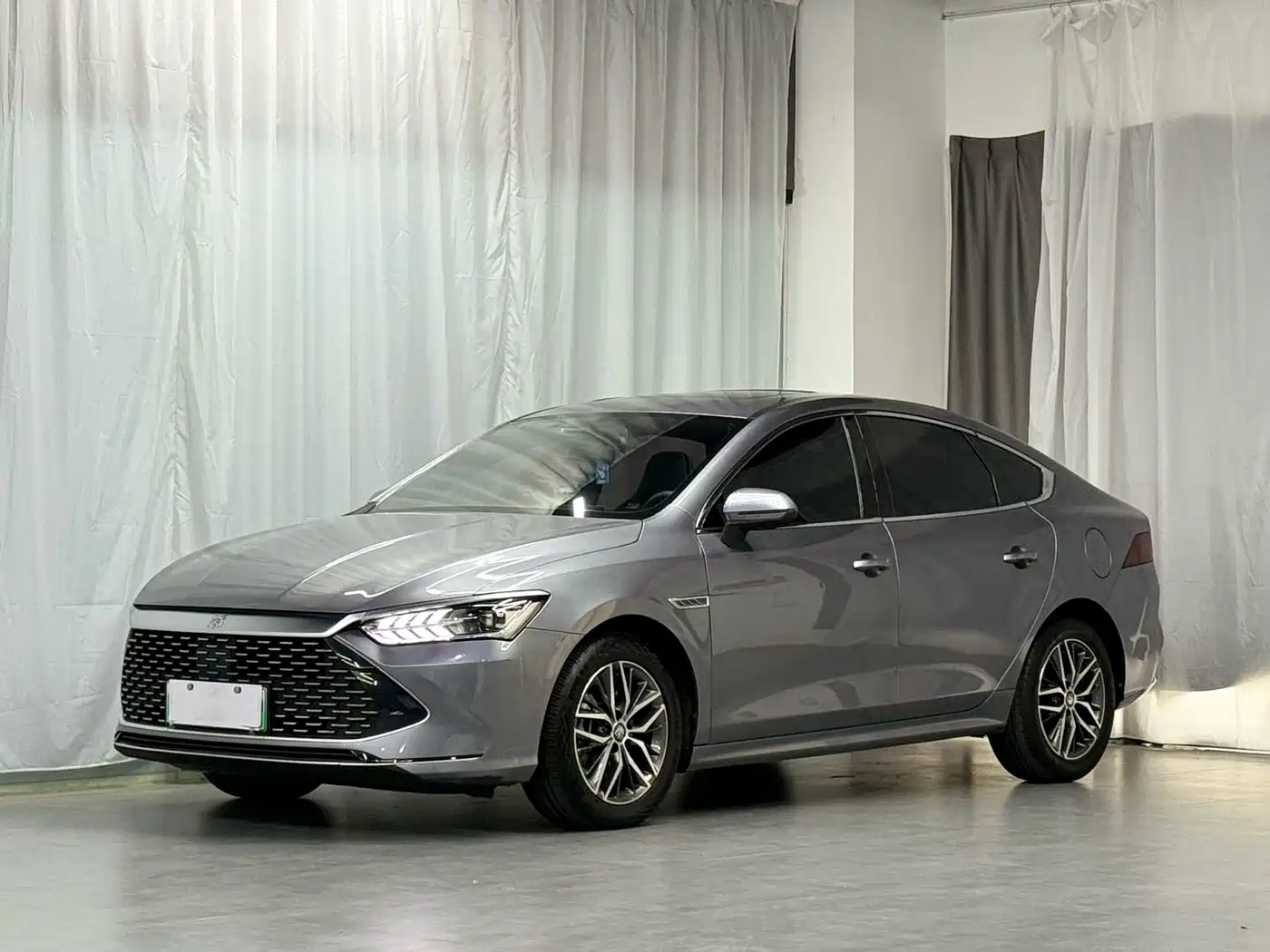 BYD Qin PLUS 2021 DM-i 55KM Flagship