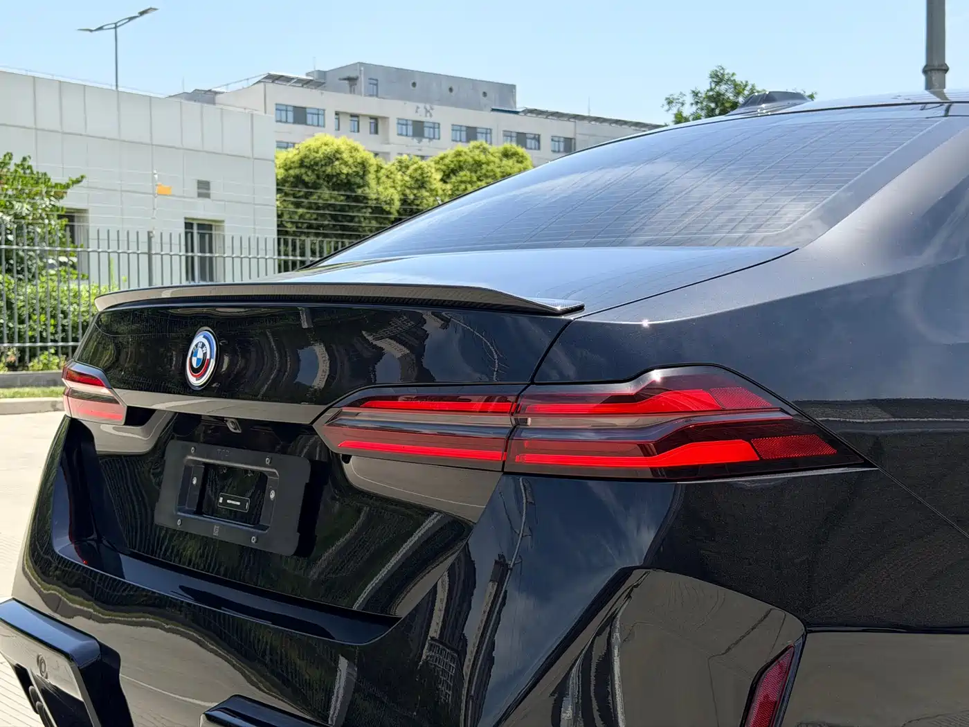 BMW M5 New Energy 2025 M5 фото 28