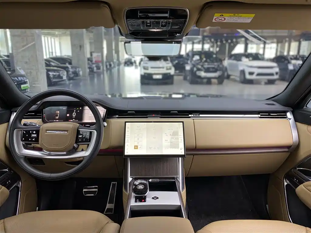Land Rover Range Rover 2025 3.0 L6 400PS Flourishing Era Extended Wheelbase фото 8