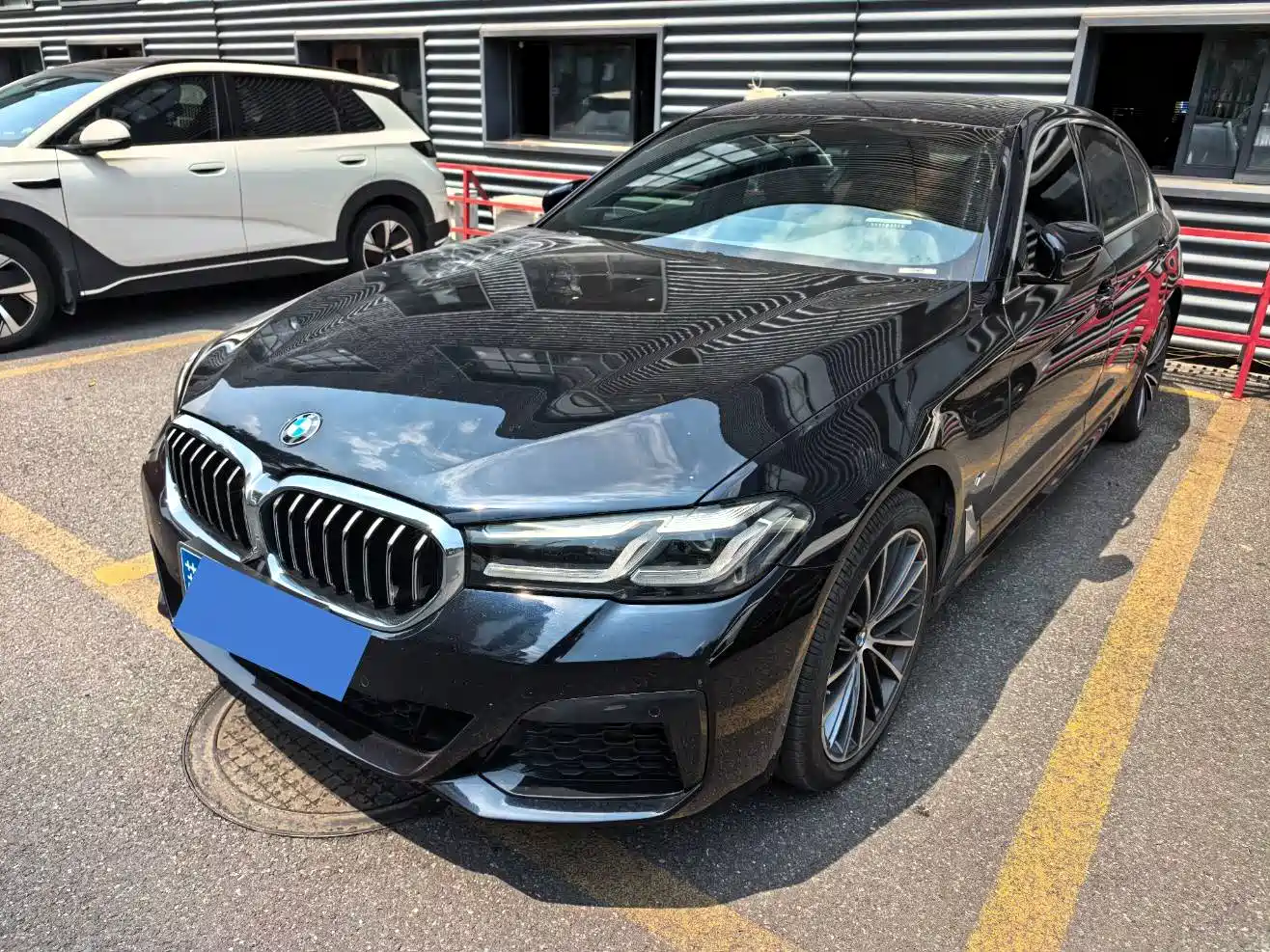 BMW 5 Series 2023 Facelift 530Li Leading M Sport Package