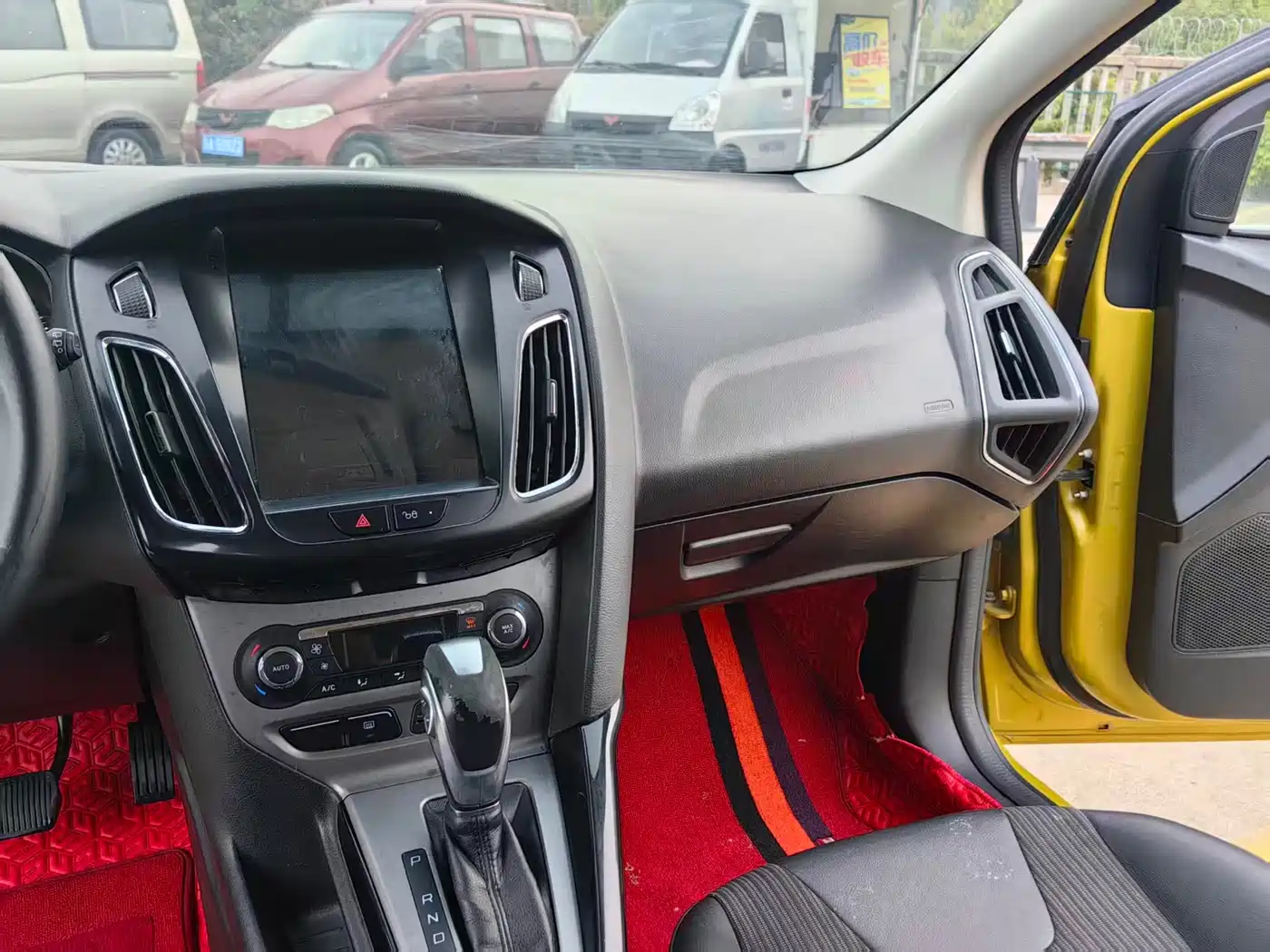 Photo 8 - Ford Focus
