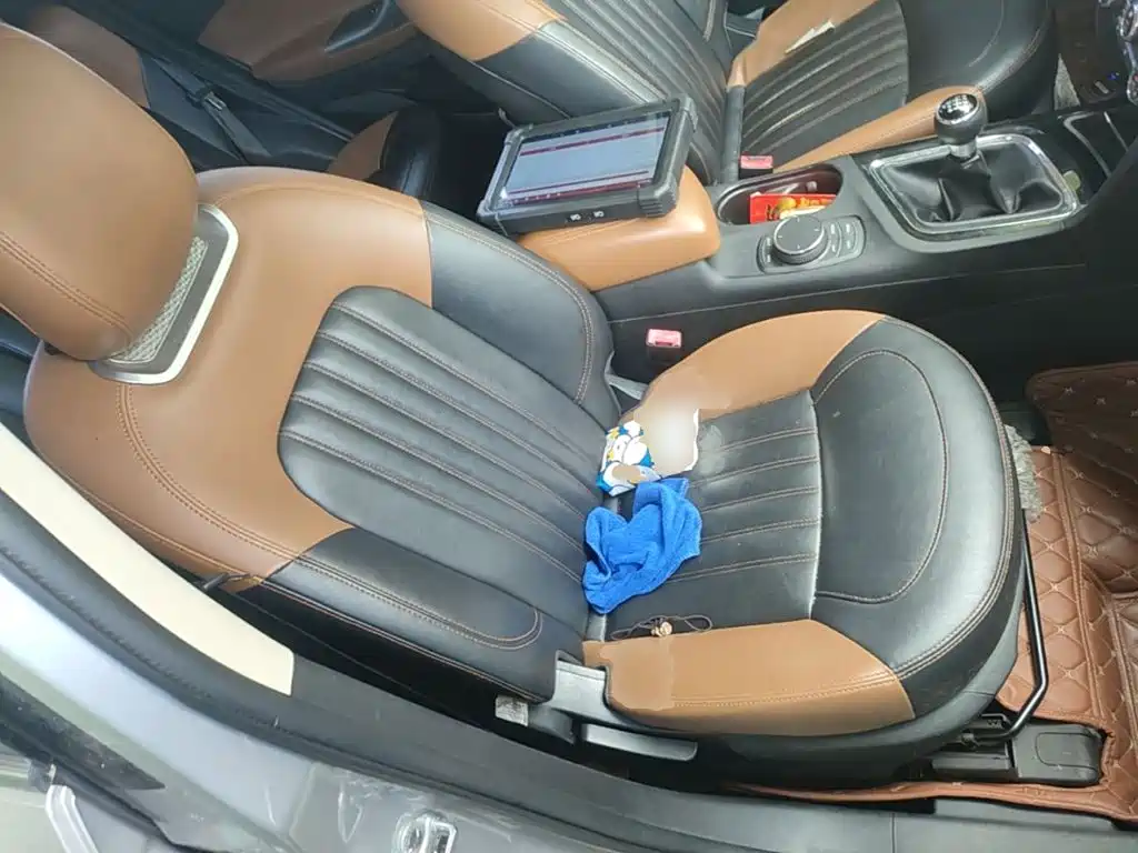 Soueast DX7 2016 2016 1.5T Manual Triumph Edition