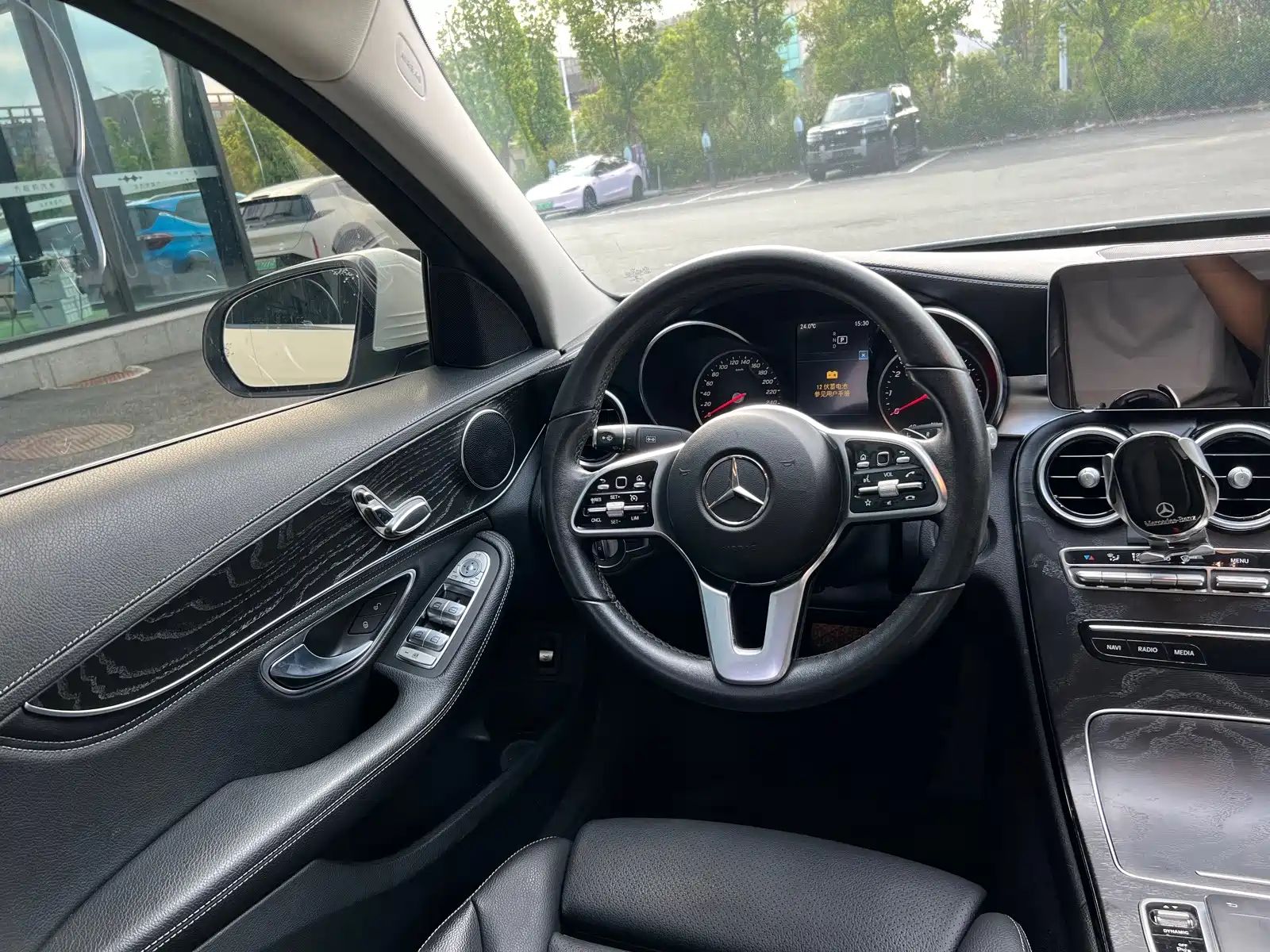 Фото 11 - Mercedes-Benz C-Class