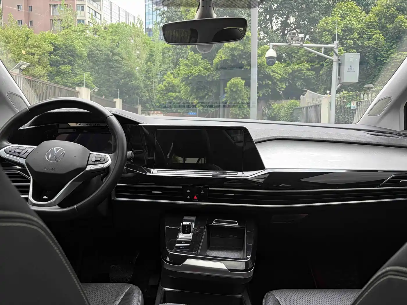Volkswagen Talagon 2021 330TSI 2WD Luxury Premium Edition фото 15