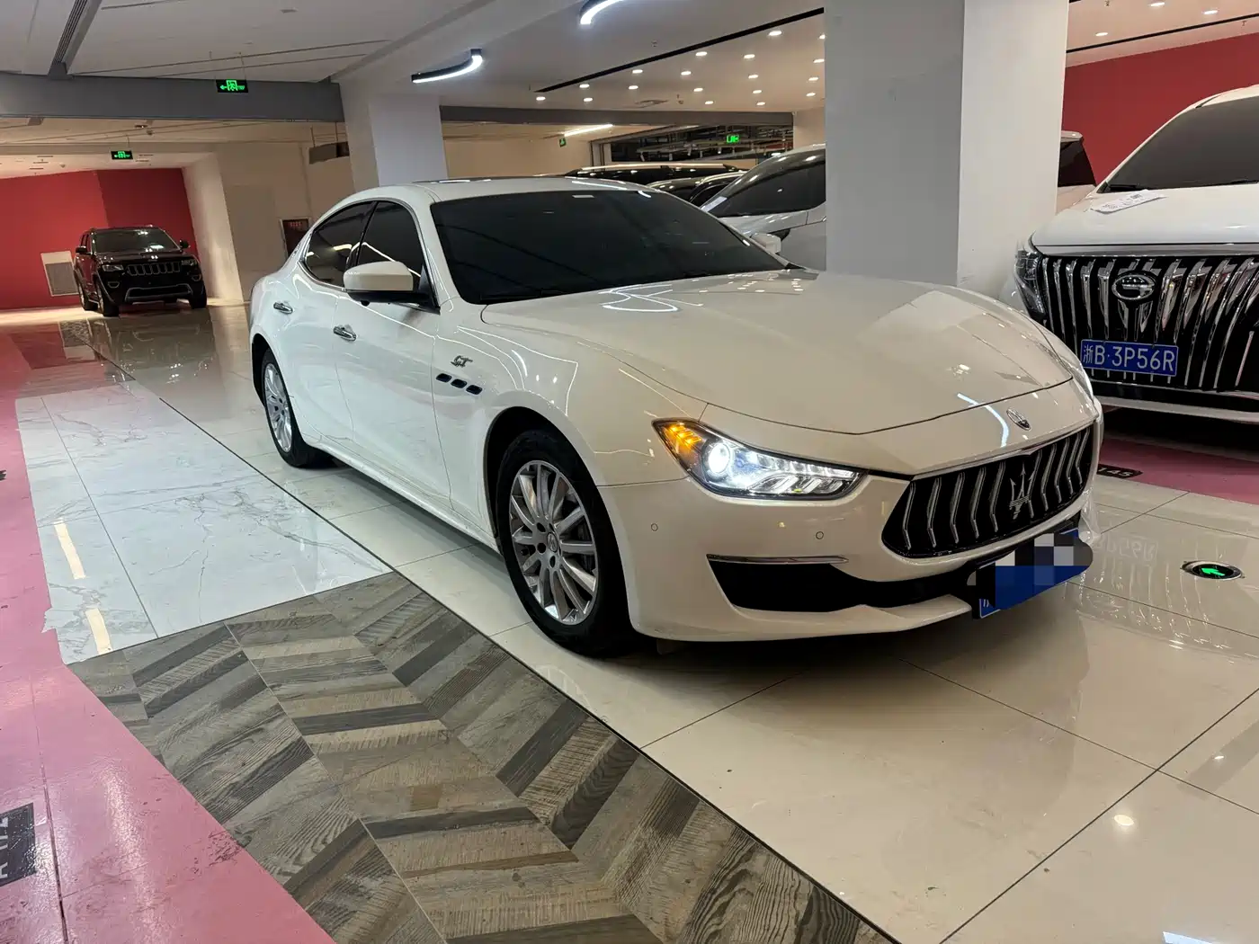 MASERATI GHIBLI