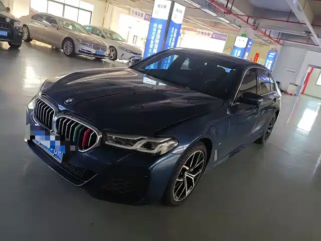 BMW 5 Series 2021 530Li Premium M Sport Package — фото 1