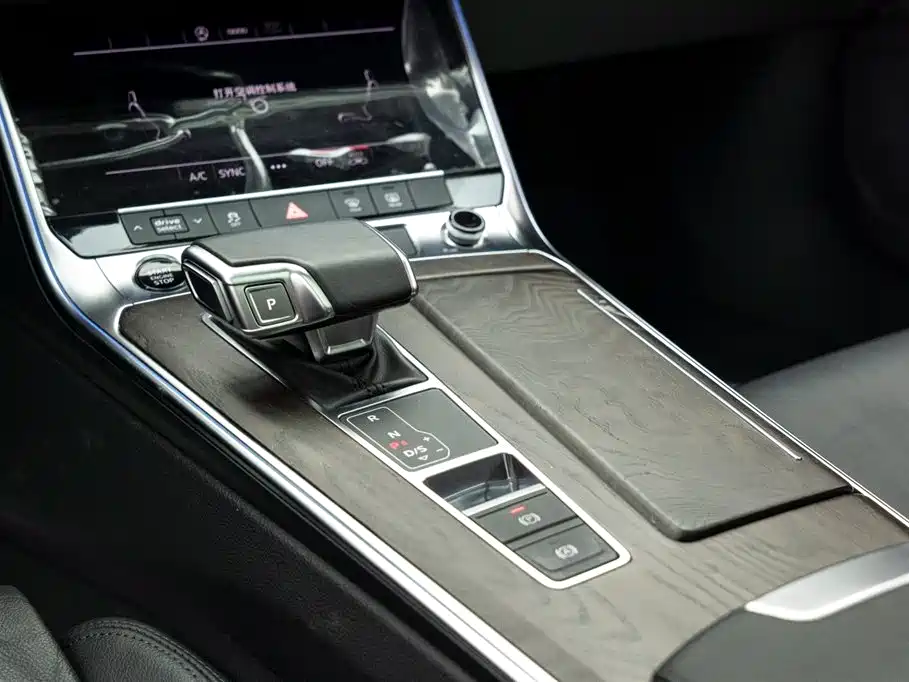Audi A6L 2021 45 TFSI Exclusive Elegance фото 14