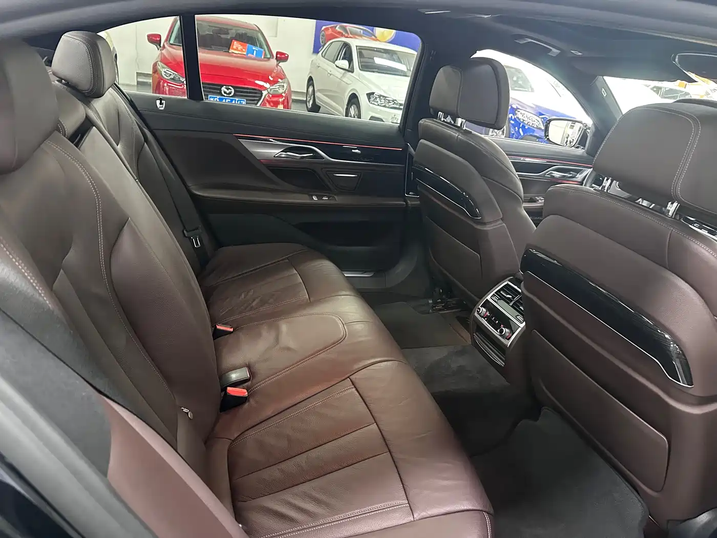 BMW 7 Series 2018 730Li Leading Type M Sport Package фото 9