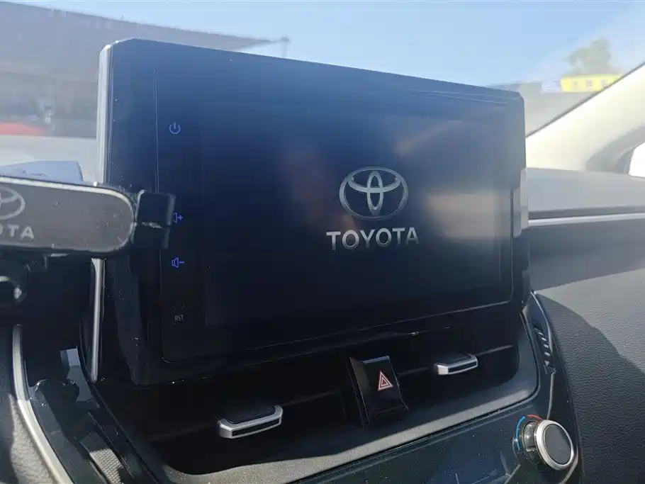 Toyota Corolla 2021 TNGA 1.5L CVT Elite Edition фото 13