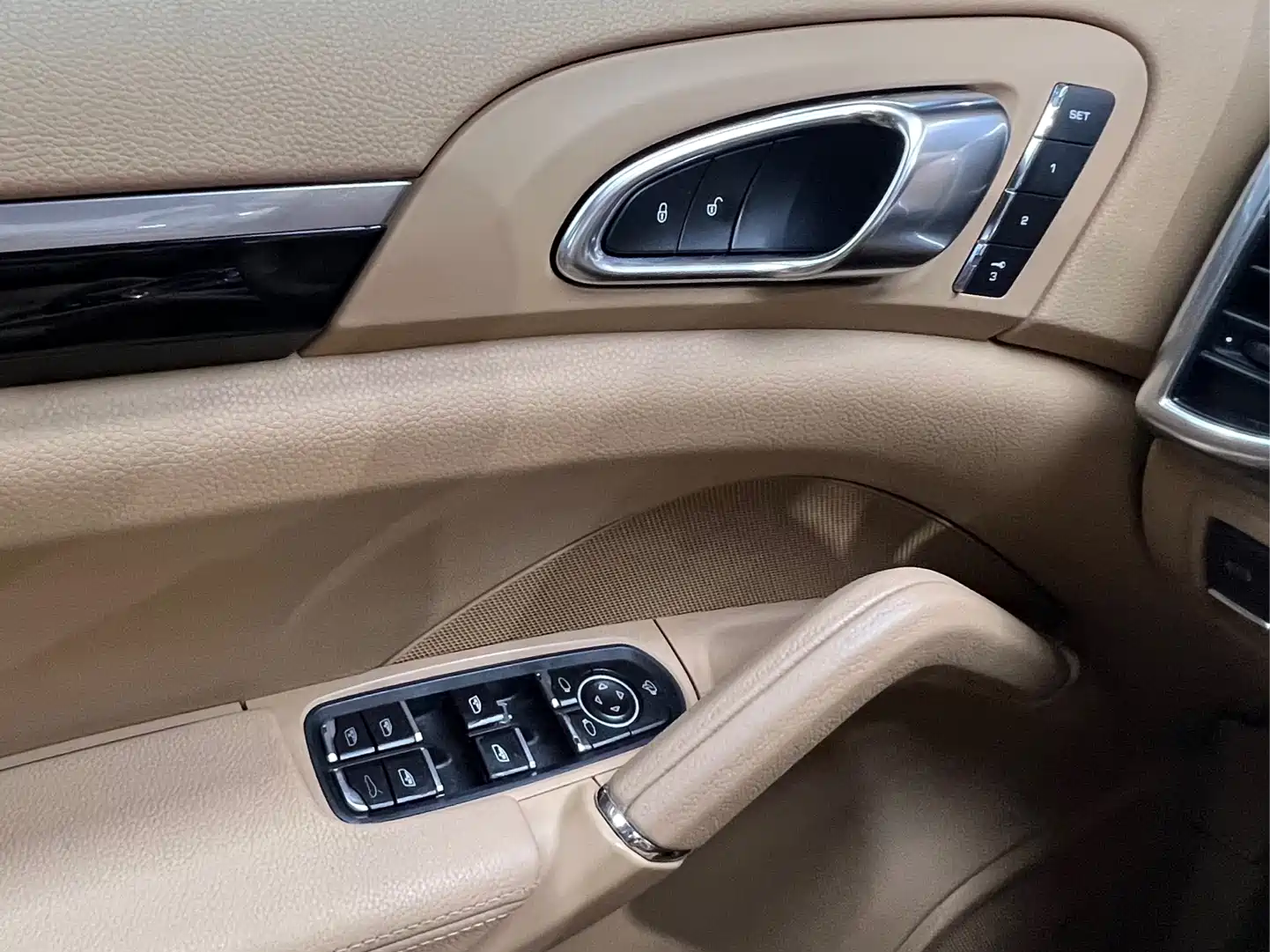 Фото 14 - Porsche Cayenne