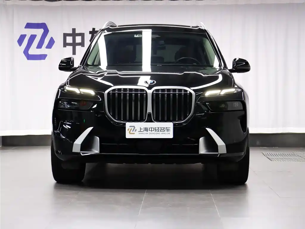 BMW X7 2023 xDrive40i Leading Luxury Package фото 2