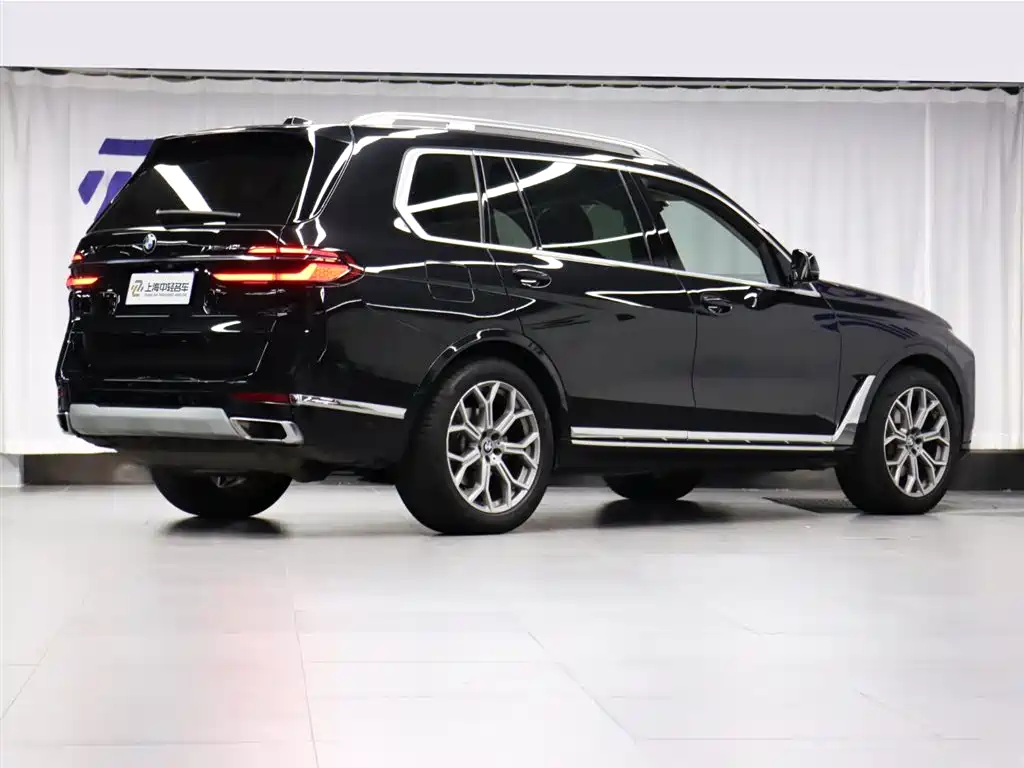 BMW X7 2023 xDrive40i Leading Luxury Package фото 3