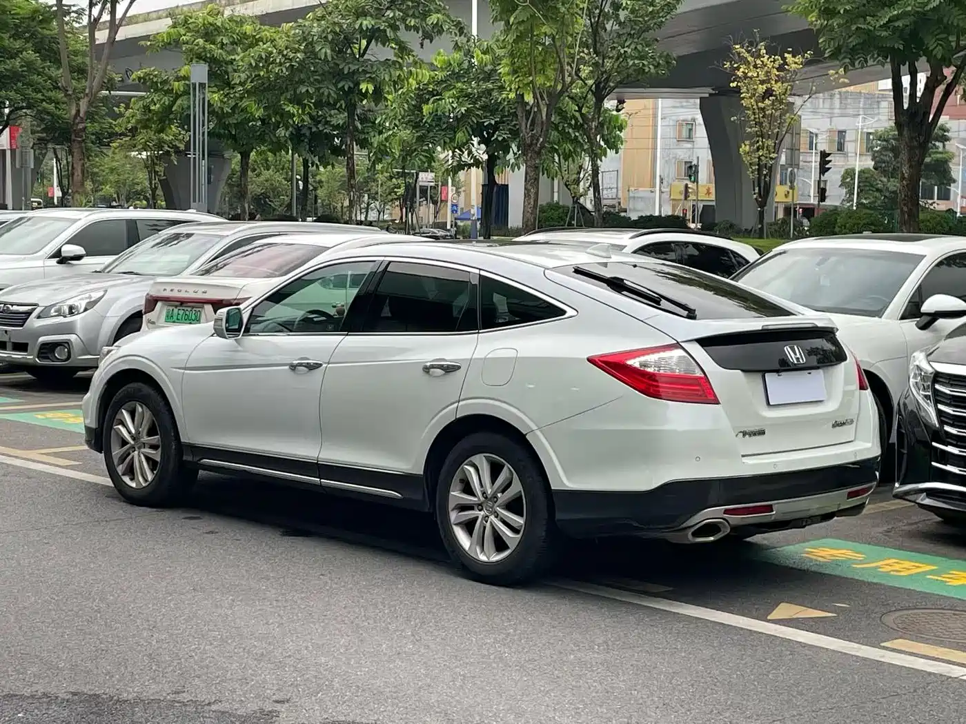 Honda Crosstour 2015 2014 2.4L Luxury Edition