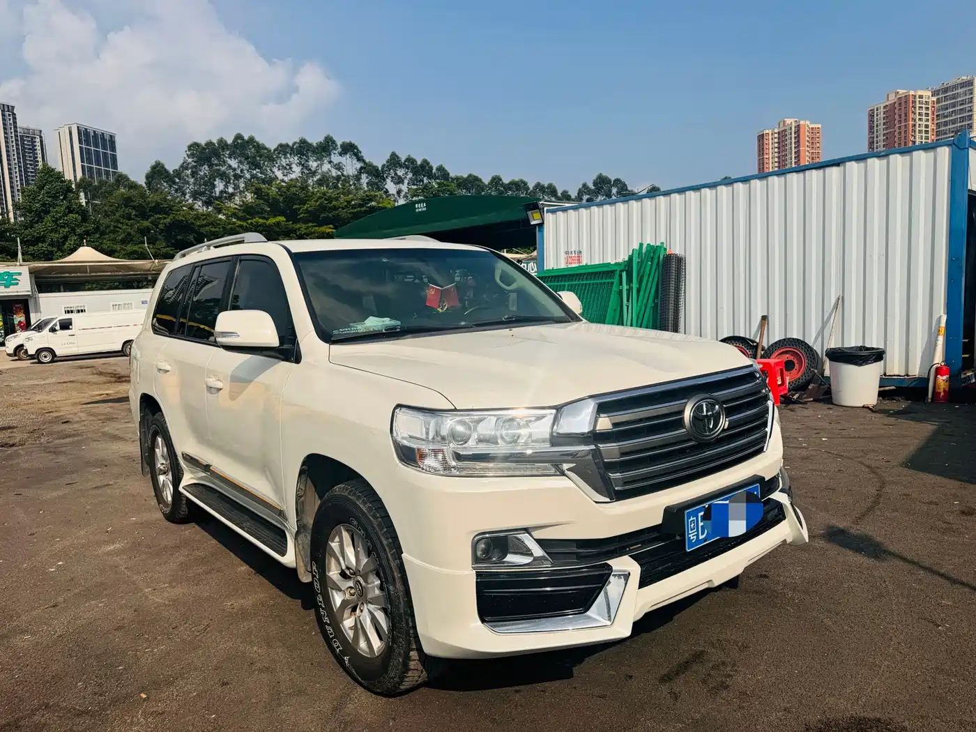 Toyota Land Cruiser (Import) 2017