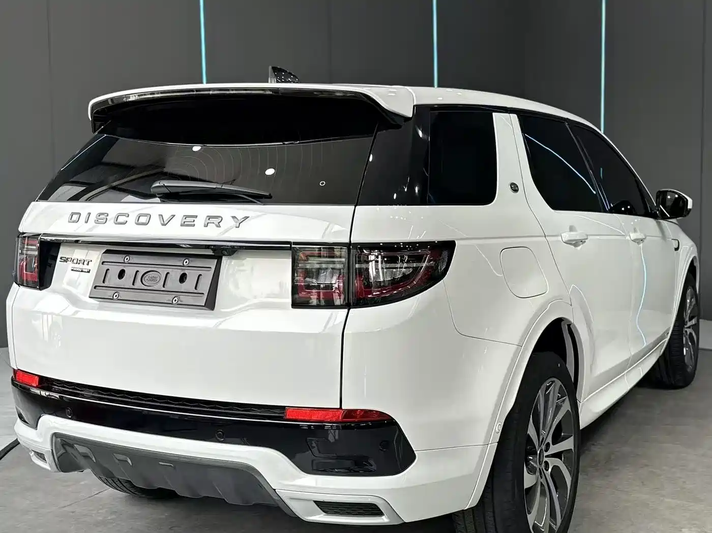 Land Rover Discovery Sport PHEV 2021 P300e Performance Tech Edition фото 6