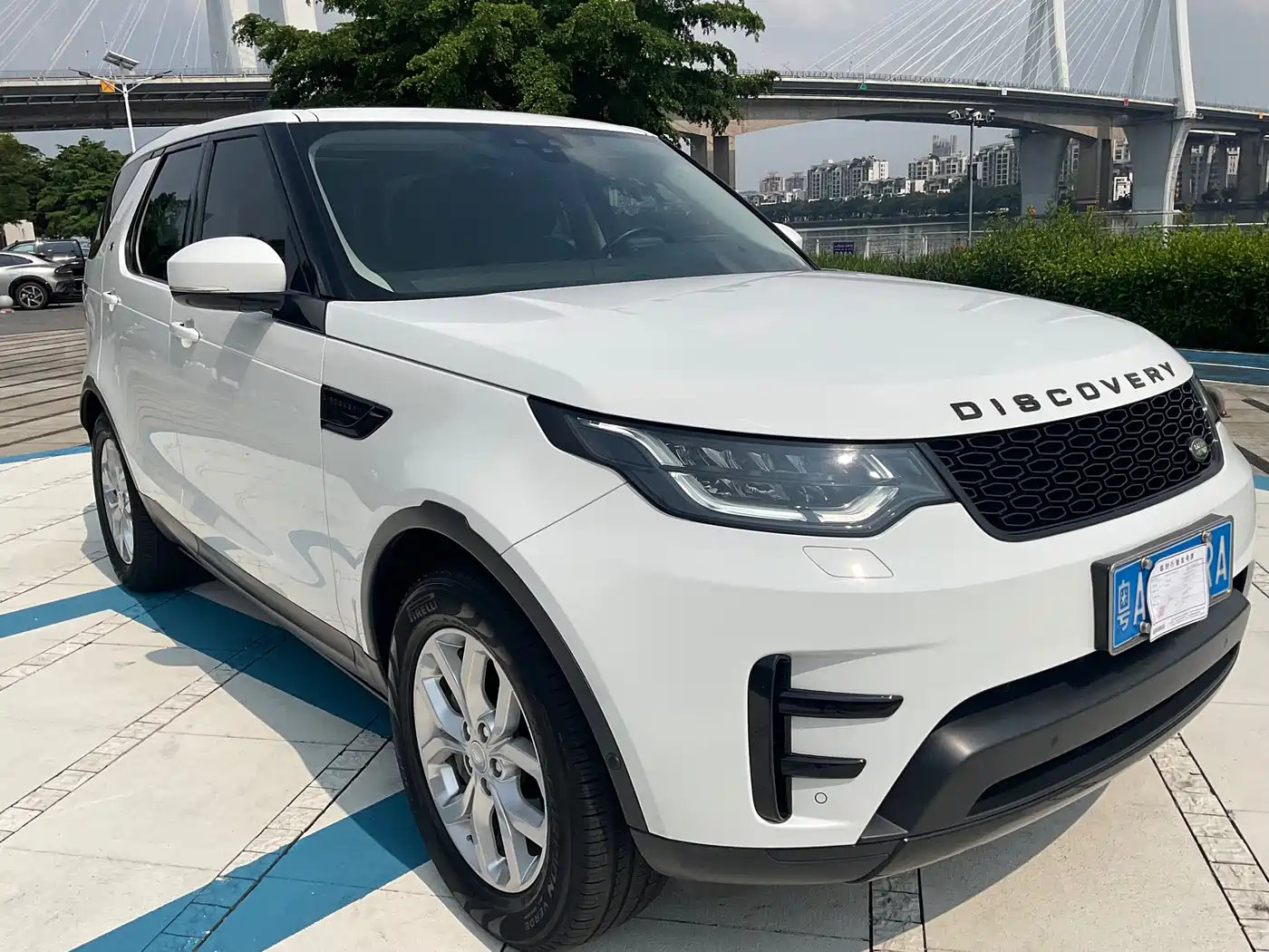 Land Rover Discovery 2020 3.0 SC V6 SE фото 3