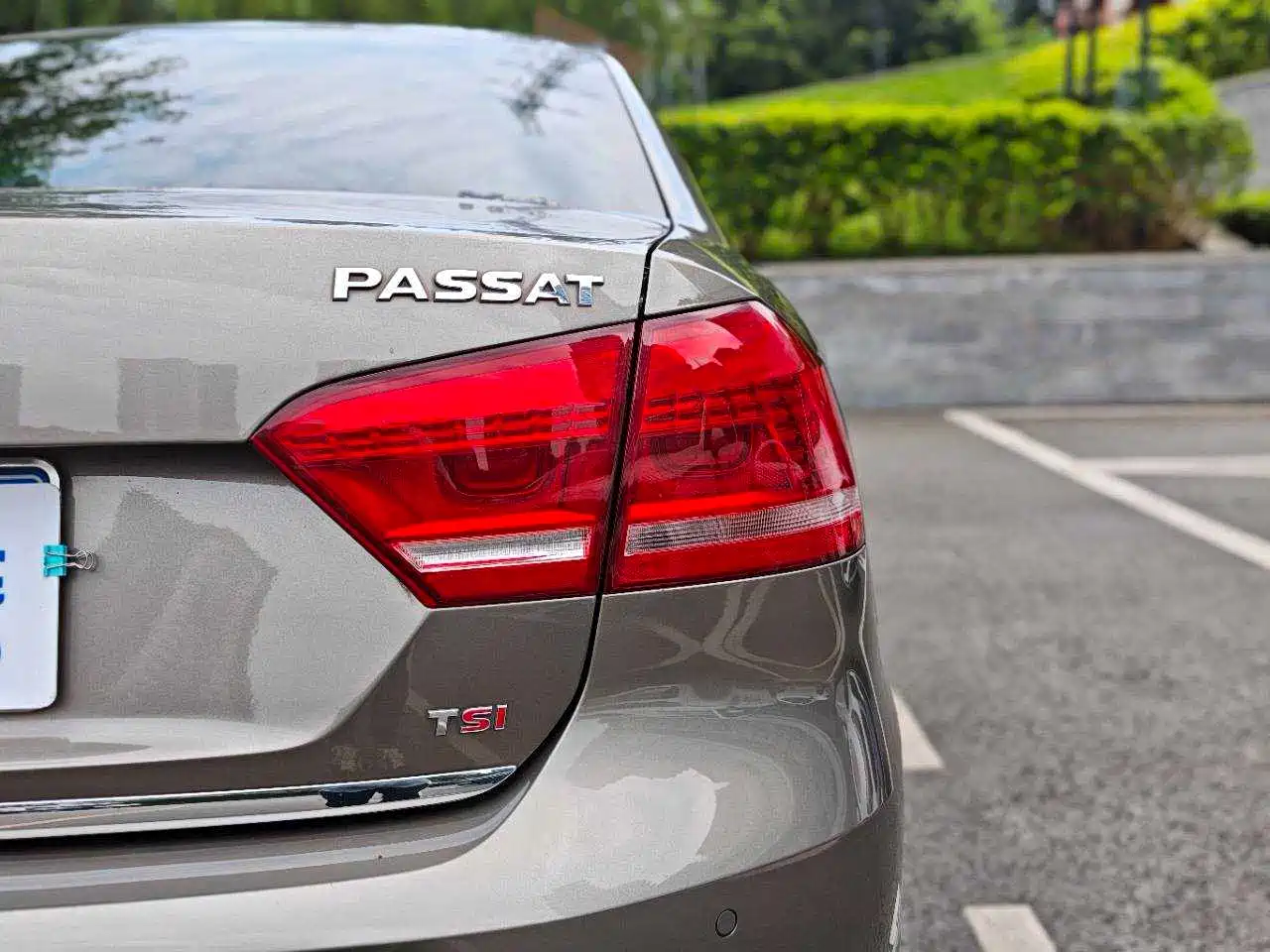 Volkswagen Passat 2014 1.8TSI DSG Executive Edition фото 29