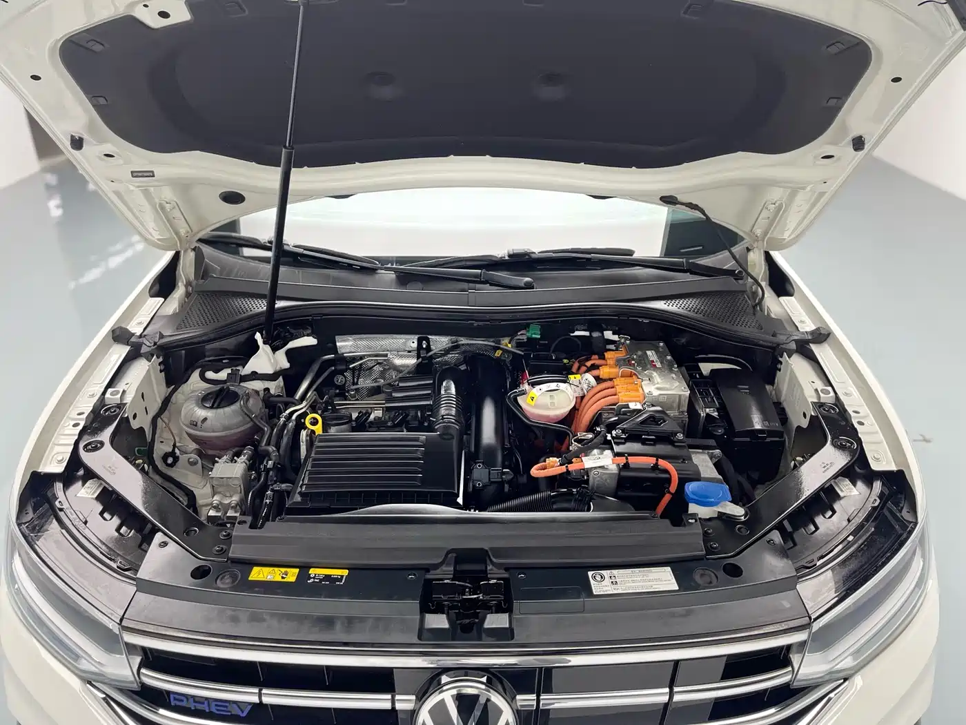 Volkswagen Tiguan L PHEV 2022 430PHEV Plug-in Hybrid Premium фото 7
