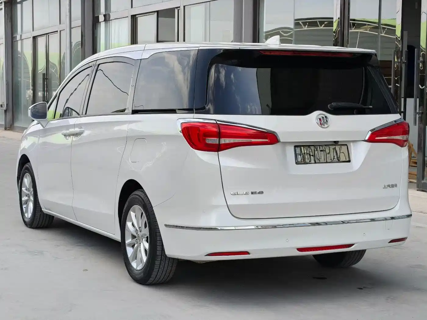 Buick GL8 2018 ES 28T Comfort Type China VI фото 4