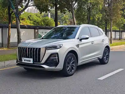 Hongqi HS5