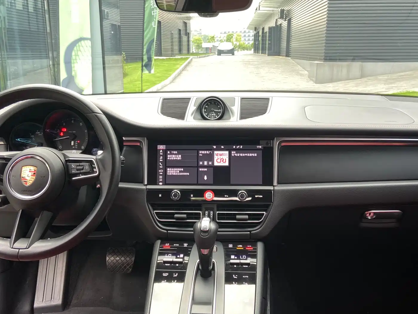 Porsche Macan 2024 Macan 2.0T фото 4