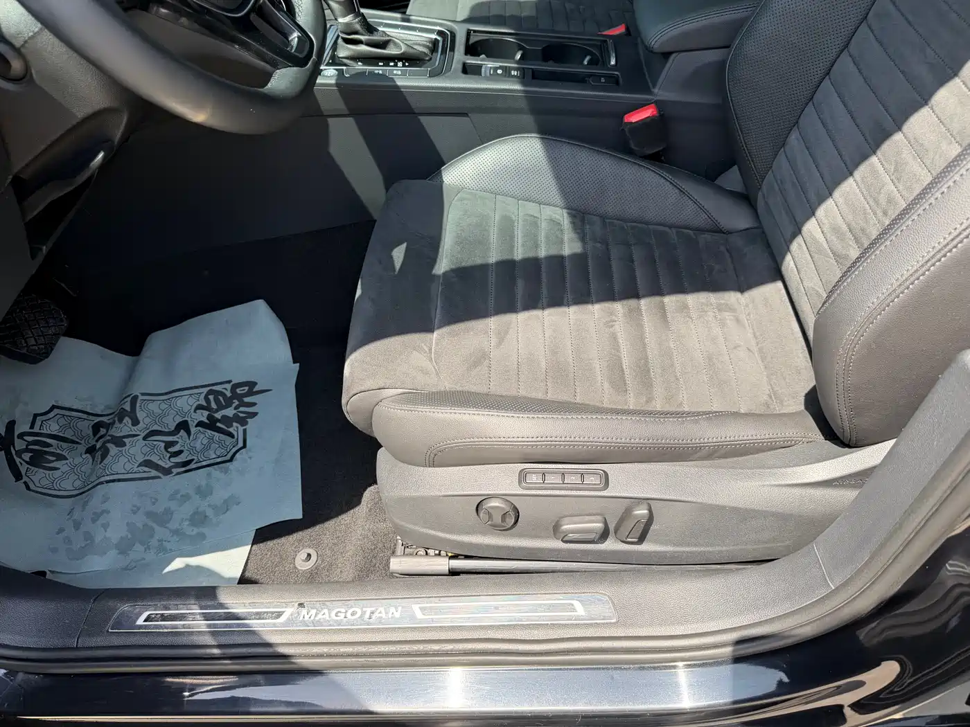 Volkswagen Magotan 2017 330TSI DSG Premium фото 11