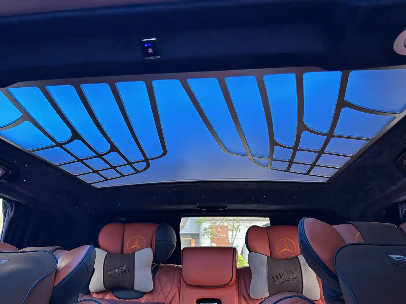 Mercedes-Benz Viano 2013 Model 3.0L Navigation Edition фото 15