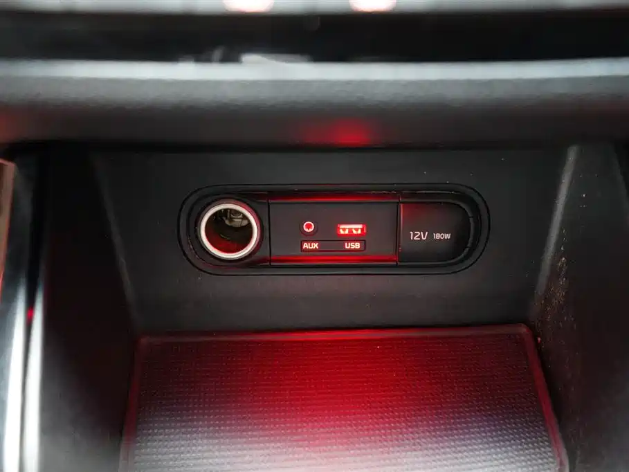 Kia K4 2014 1.8L Automatic DLX фото 10