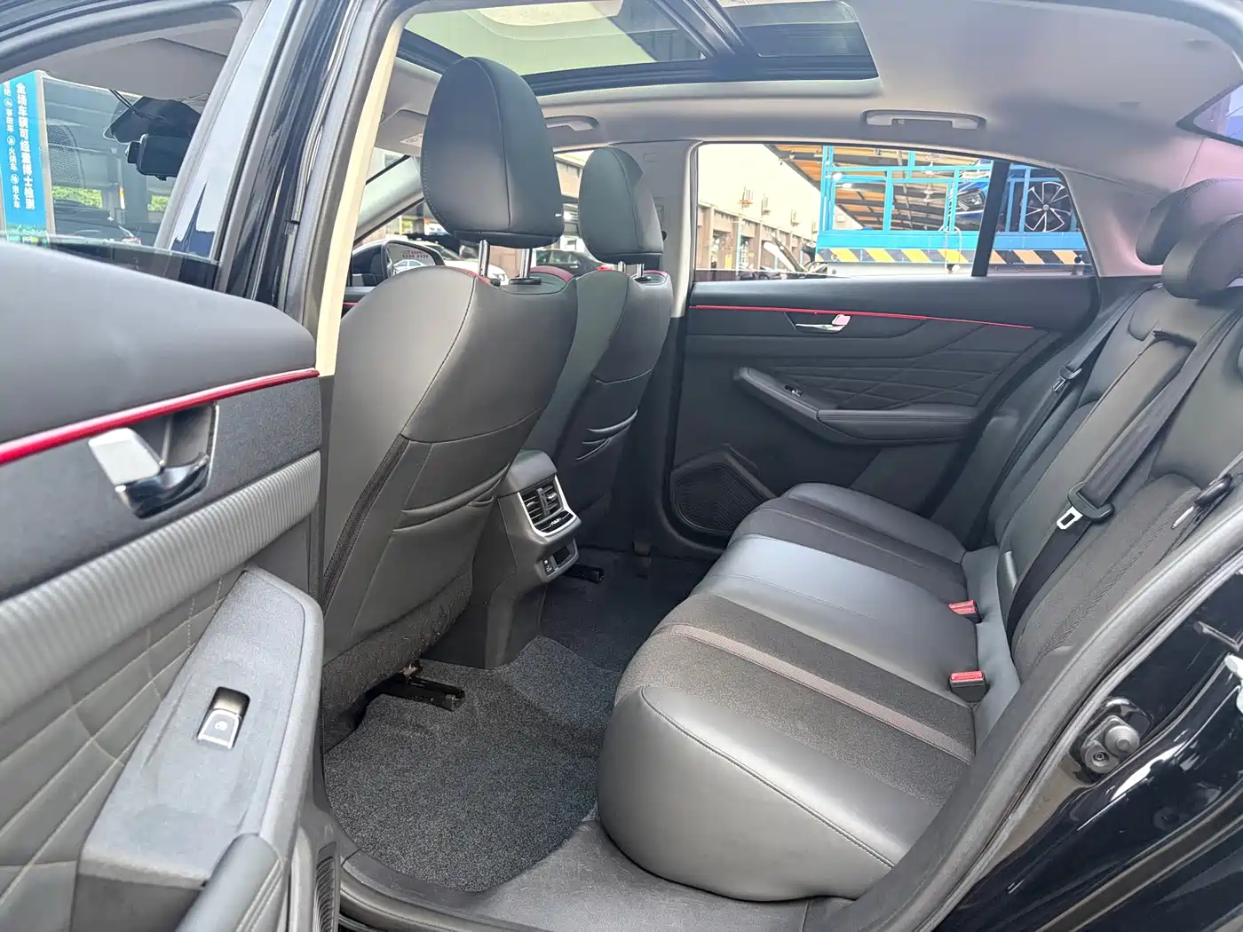 Dongfeng Aeolus Yixuan MAX 2022 2021 1.5T Stellar