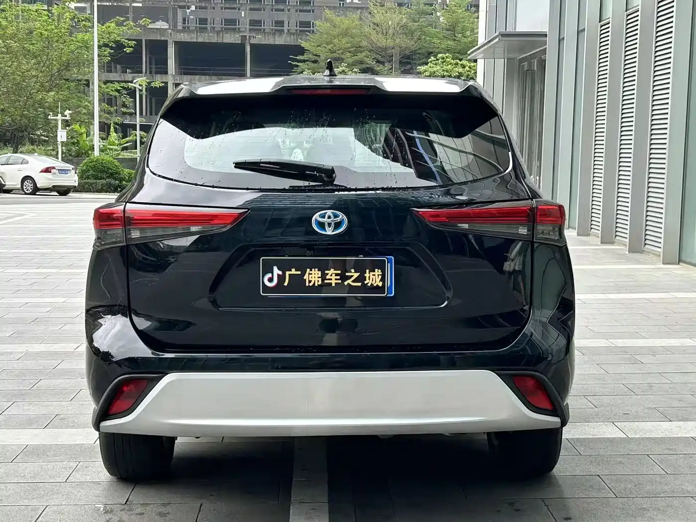 Toyota Highlander 2024 2.5L Smart Hybrid 4WD Elite 7-seater фото 5