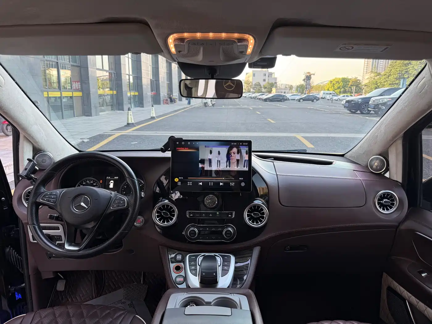Mercedes-Benz Vito 2018 2.0T Business Edition China VI фото 6
