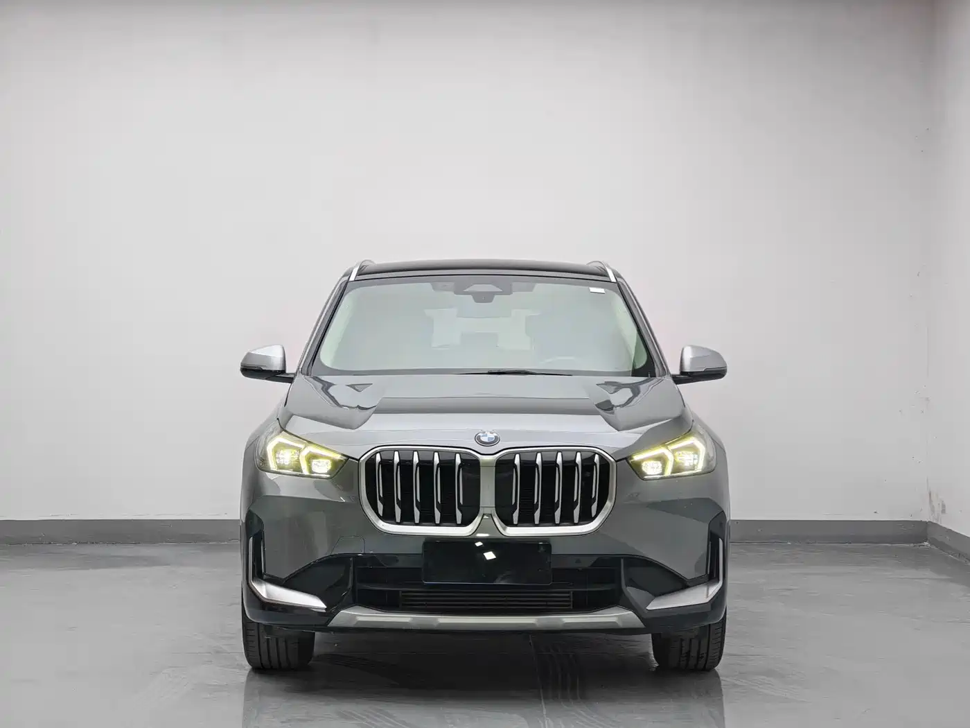 BMW X1 2023 sDrive20Li X Design Package фото 2