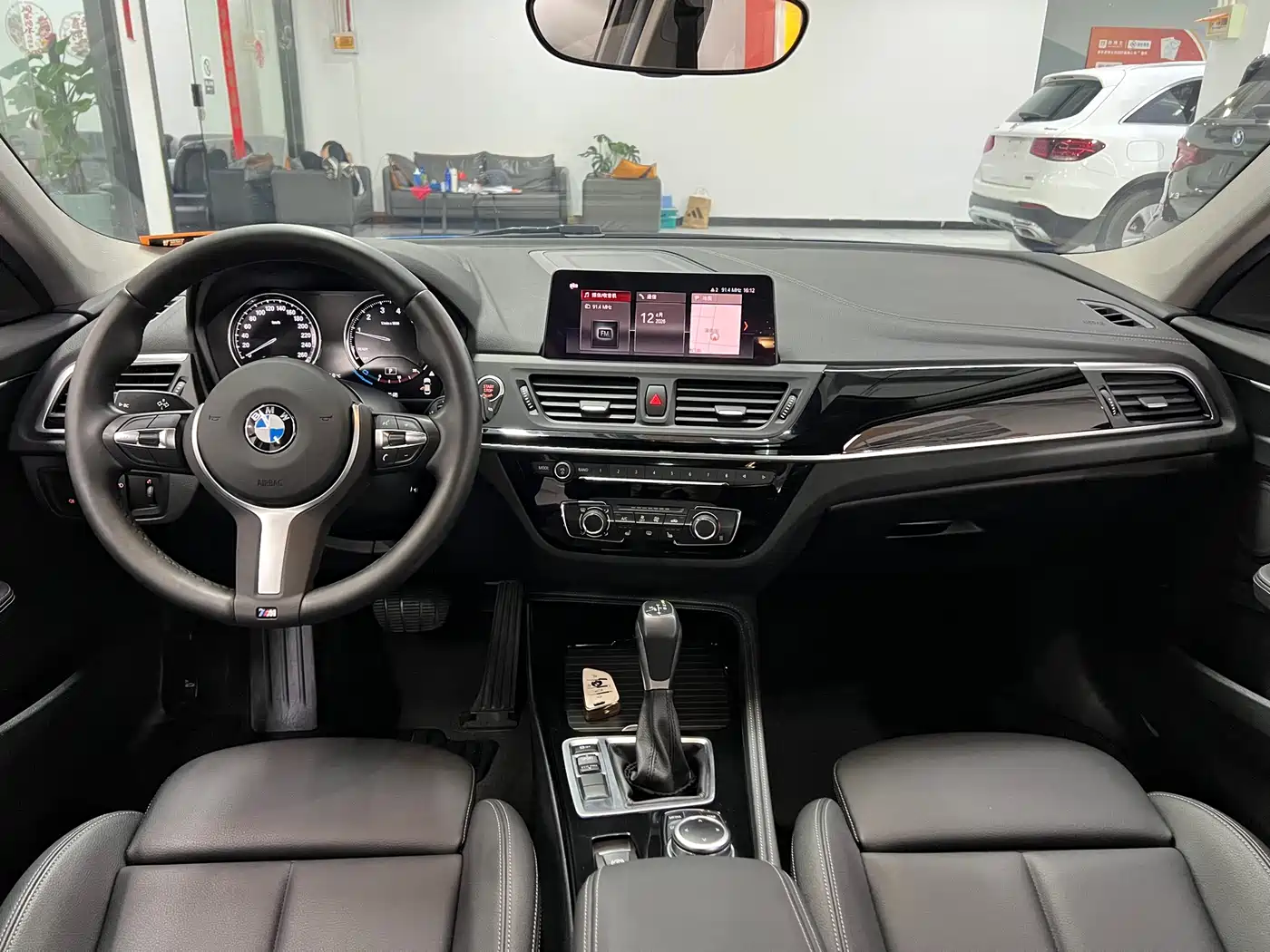 BMW 1 Series 2019 118i M Sport Package фото 9