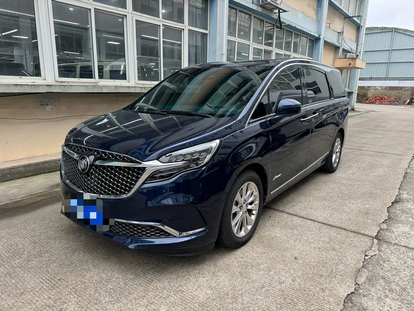 Фото 1 - Buick GL8