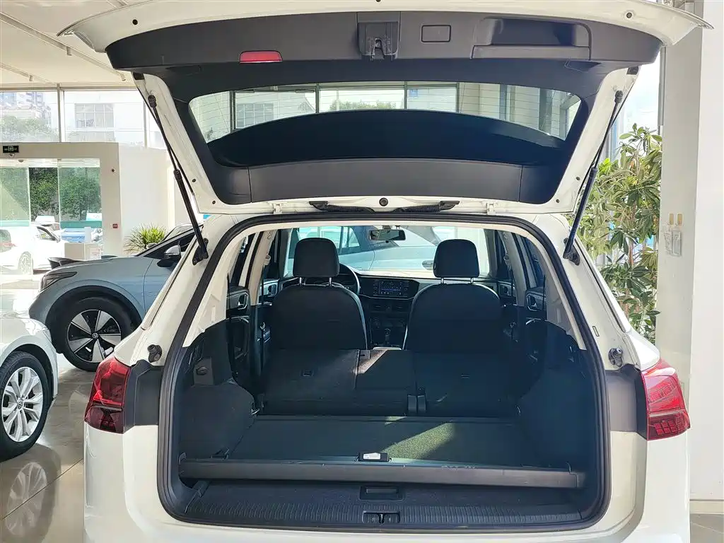 Volkswagen Tayron 2019 Expedition 280TSI 2WD Luxury (China VI) фото 19