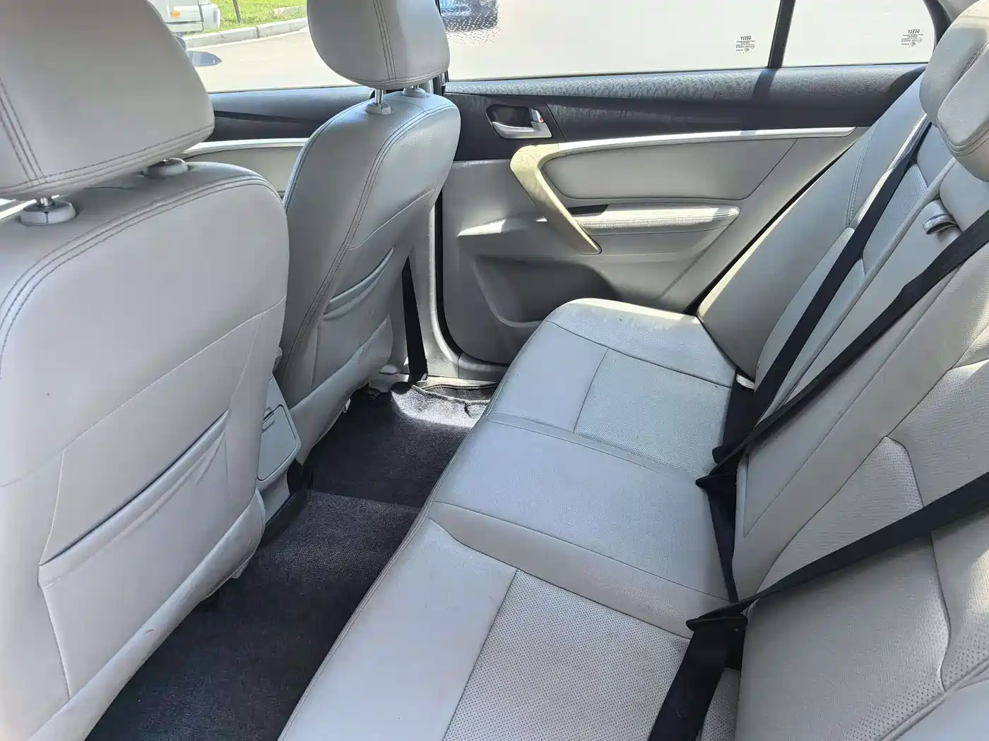 Geely Emgrand 2015 2014 Sedan 1.5L CVT Elite
