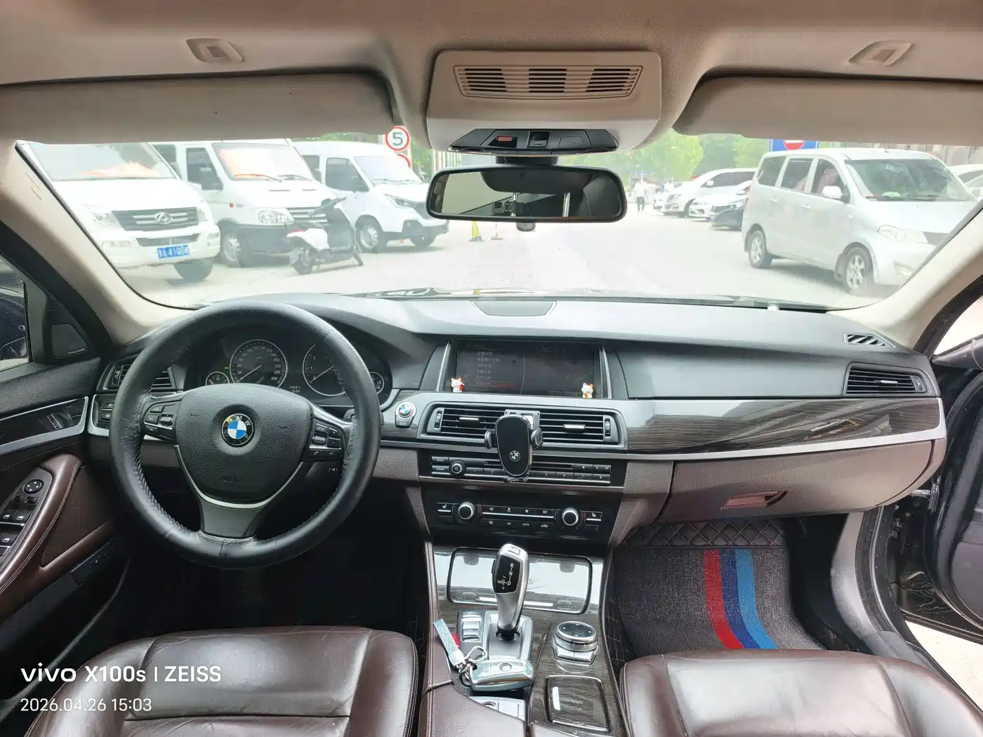 BMW 5 Series 2014 525Li Luxury Design Package фото 4