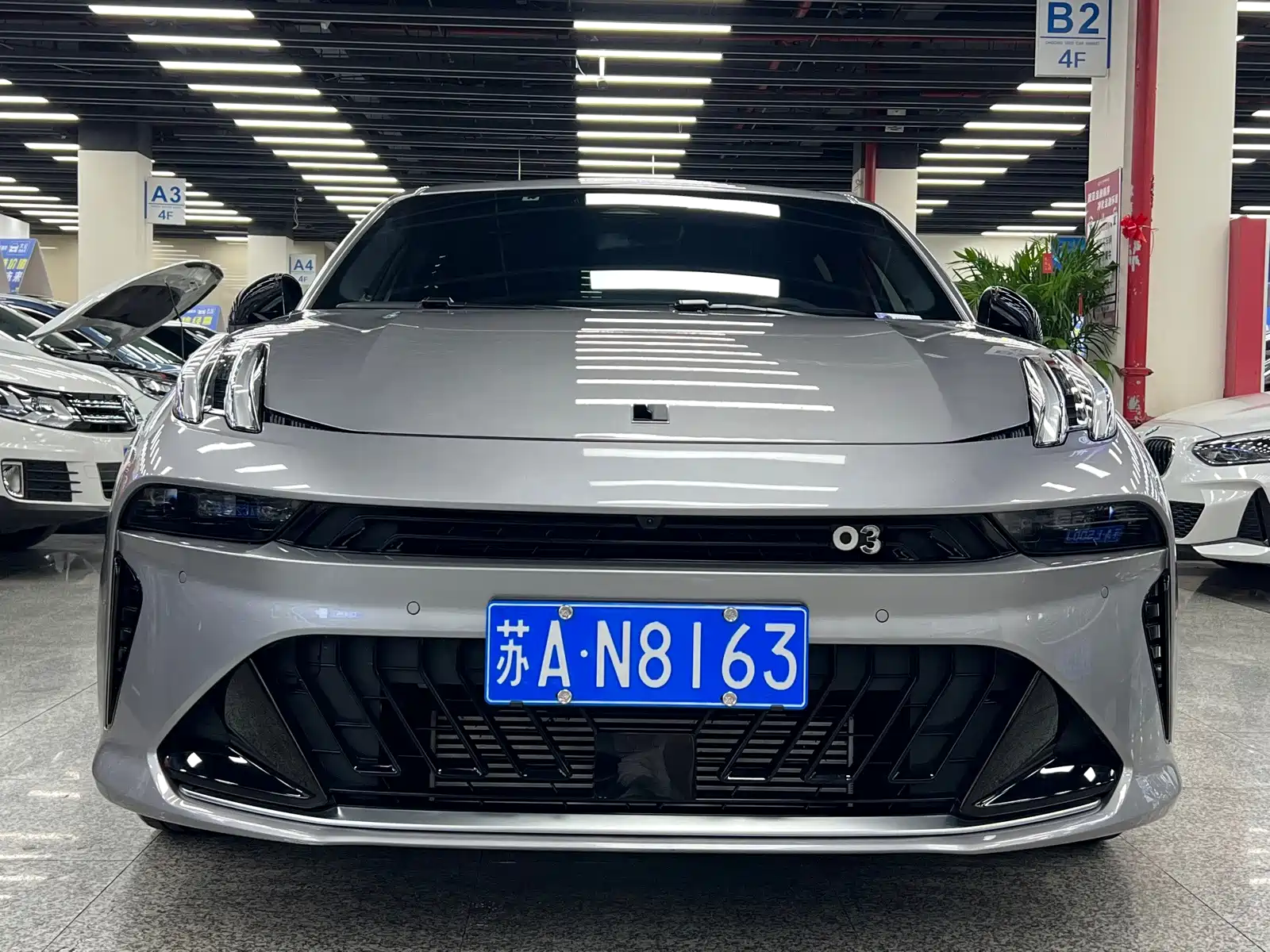 Photo 2 - Lynk & Co 03