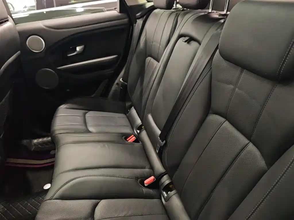 Land Rover Range Rover Evoque 2017 2.0T SE PLUS Smart Enjoy Edition фото 17