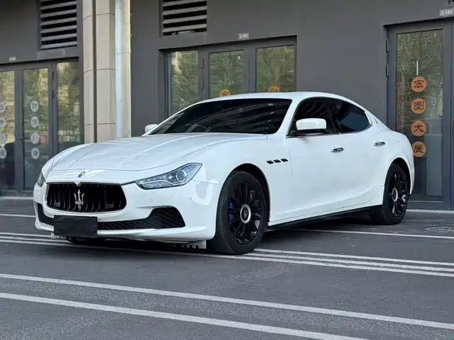 MASERATI GHIBLI