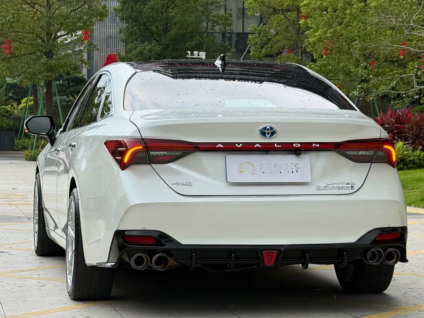 Toyota Avalon 2019 Hybrid 2.5L Limited Flagship Version China V фото 6