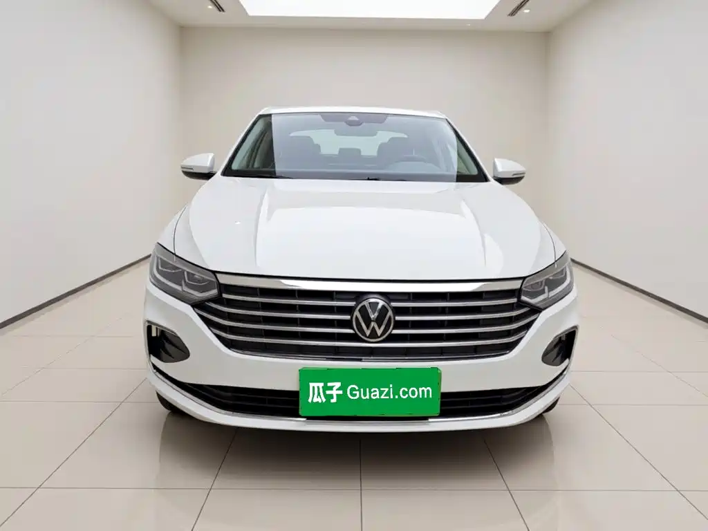 Фото 2 - Volkswagen Lavida