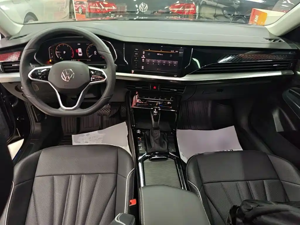 Volkswagen Passat 2024 380TSI Dragon Soaring Edition фото 10