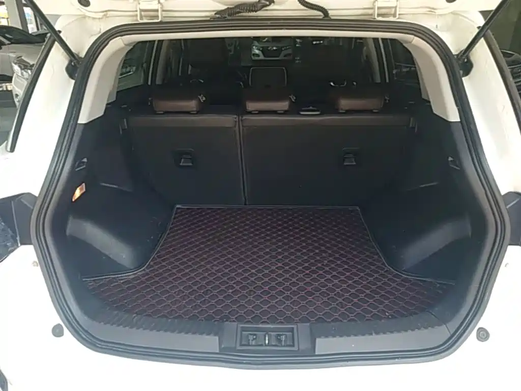 GAC Trumpchi Trumpchi GS4 2018 235T Automatic 2WD Luxury Smart Connect фото 19