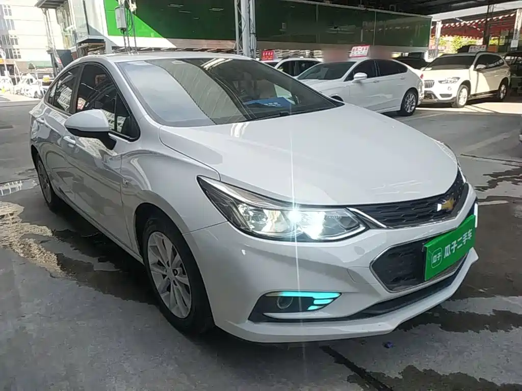 Chevrolet Cruze 2018 2018 320 Automatic Pioneer Sunroof Edition