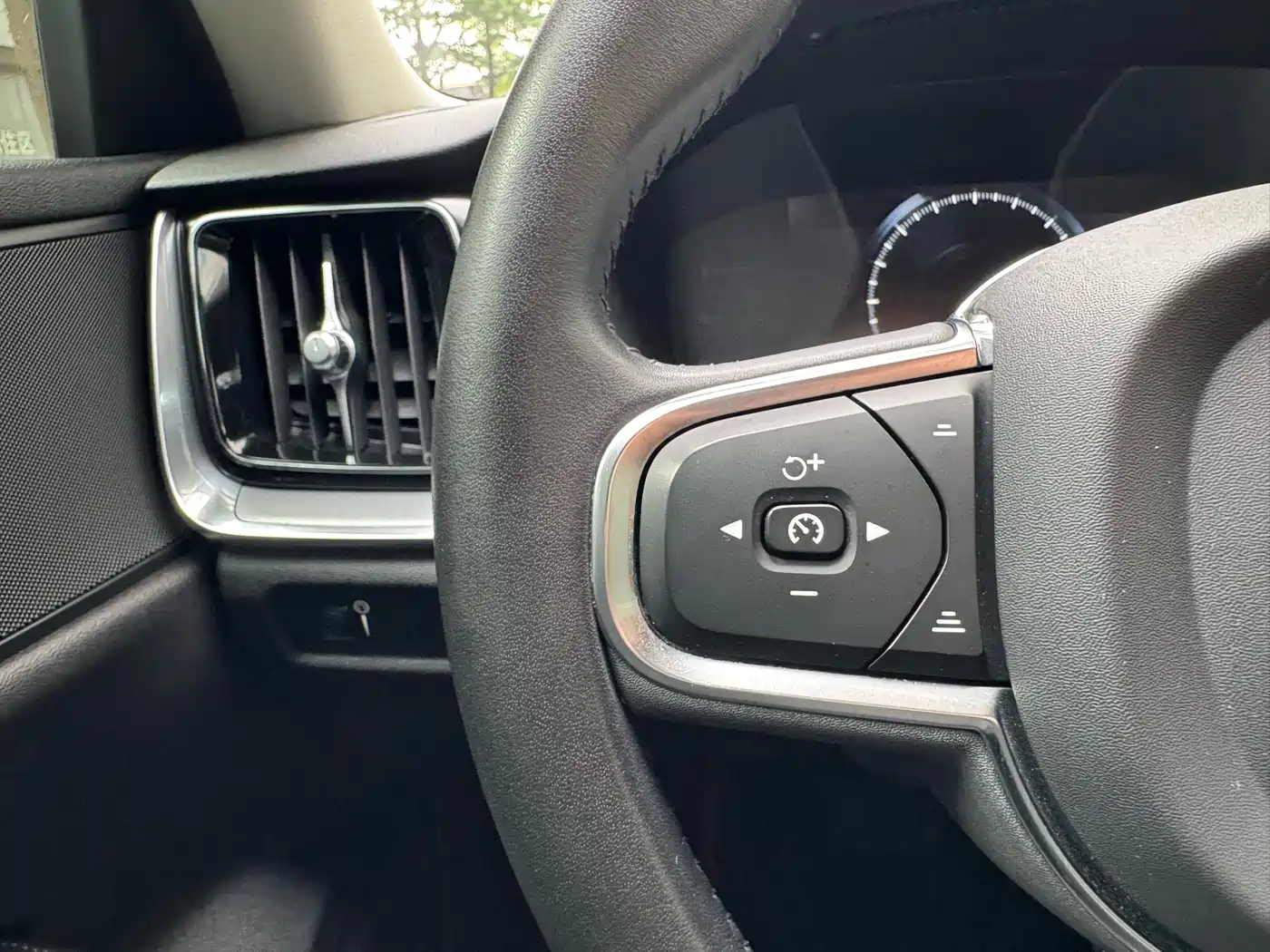 Volvo S60 2021 T4 Smart Elite Luxury фото 23