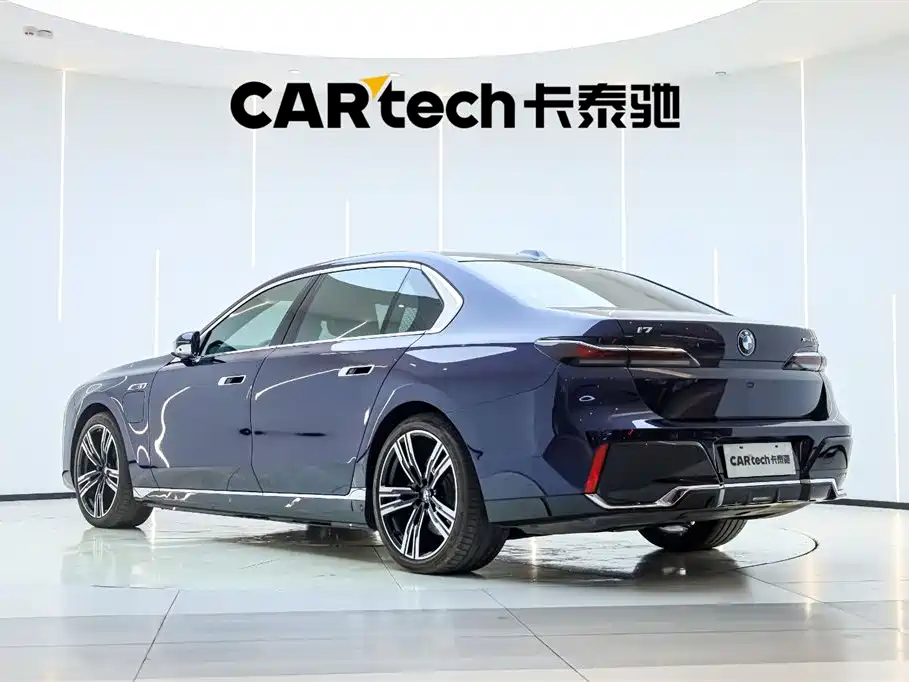BMW i7 2023 Model xDrive60L M Sport Package фото 8